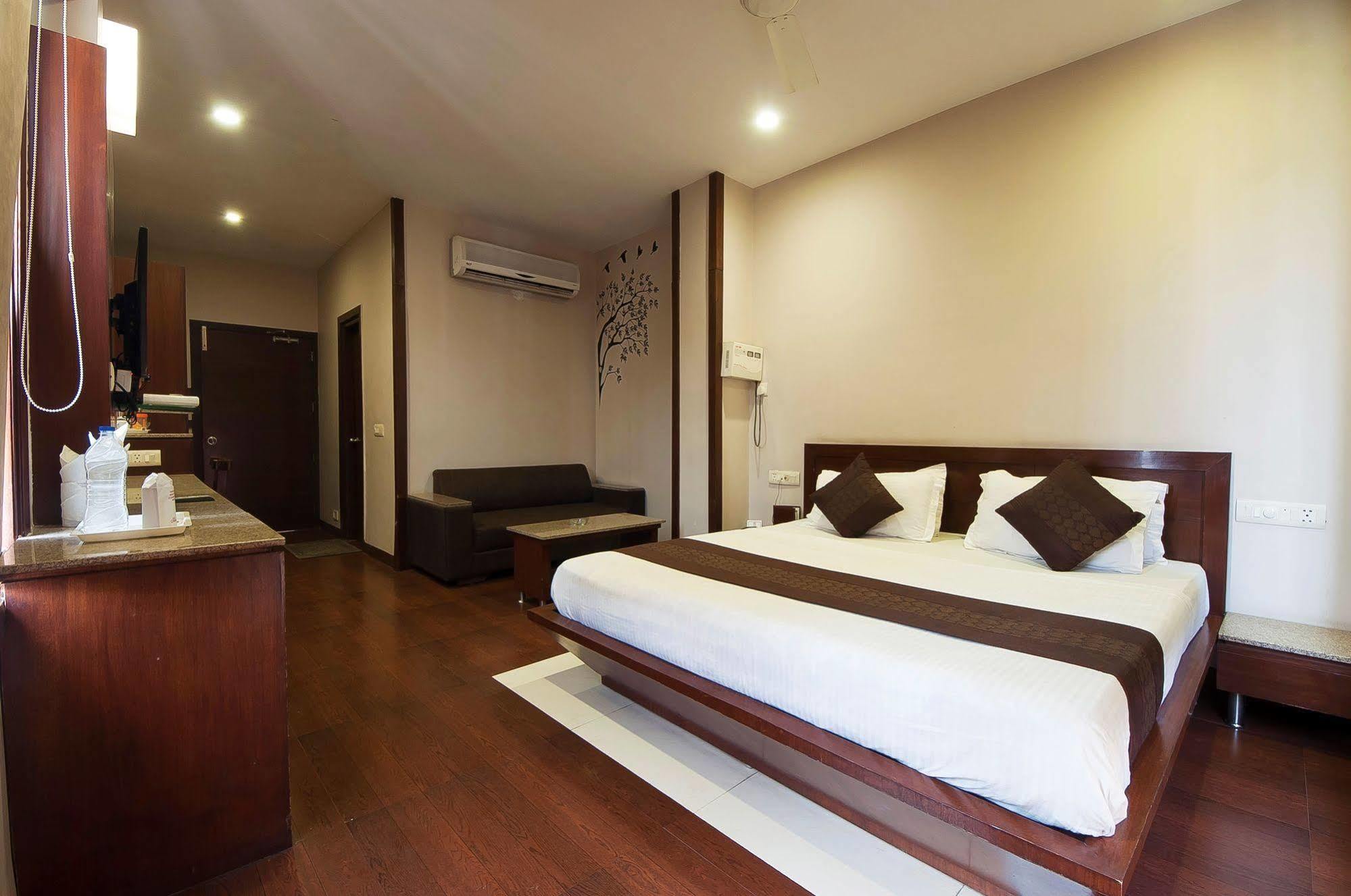 Fabhotel Basera Amritsar Exteriör bild