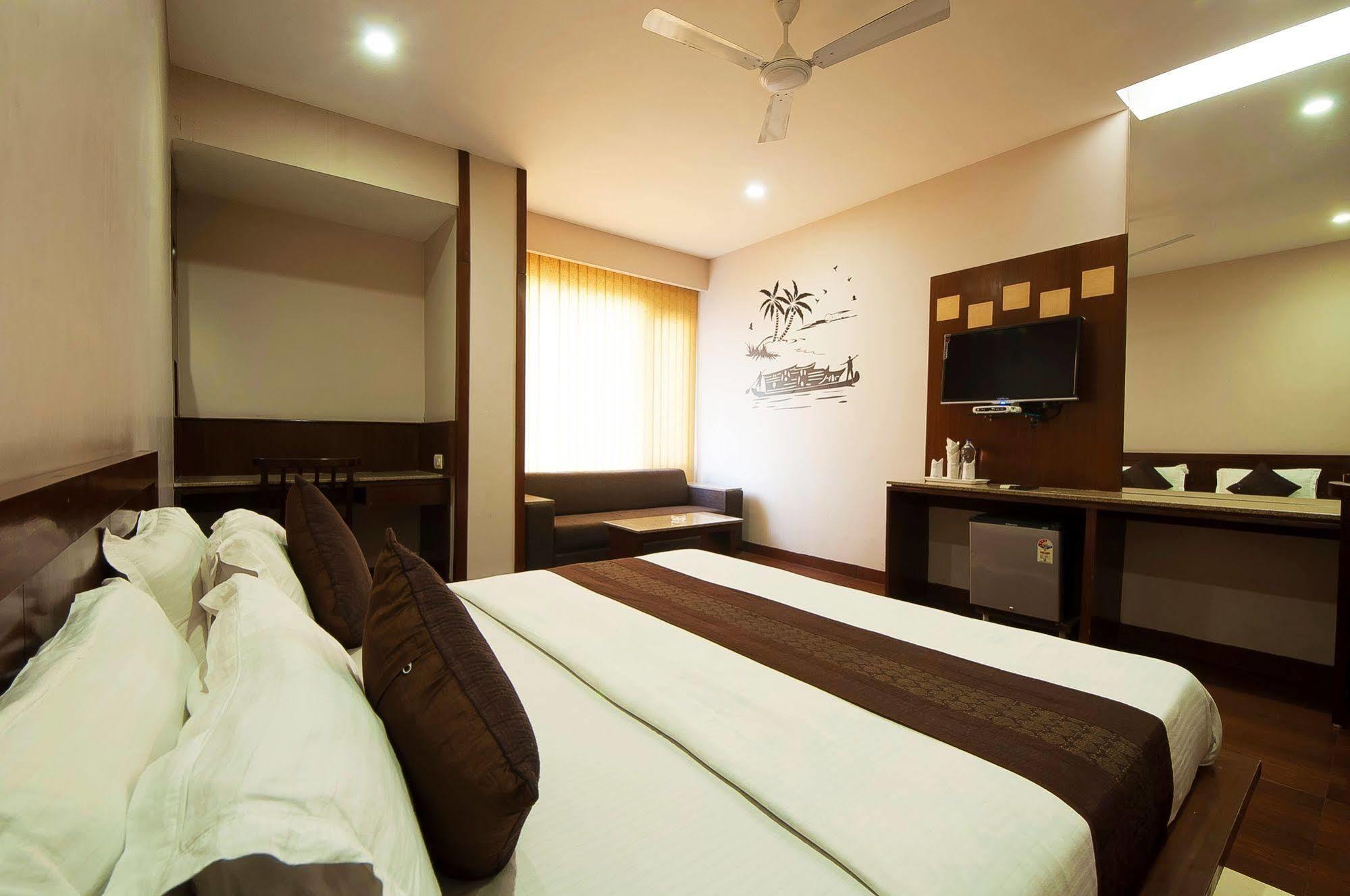 Fabhotel Basera Amritsar Exteriör bild