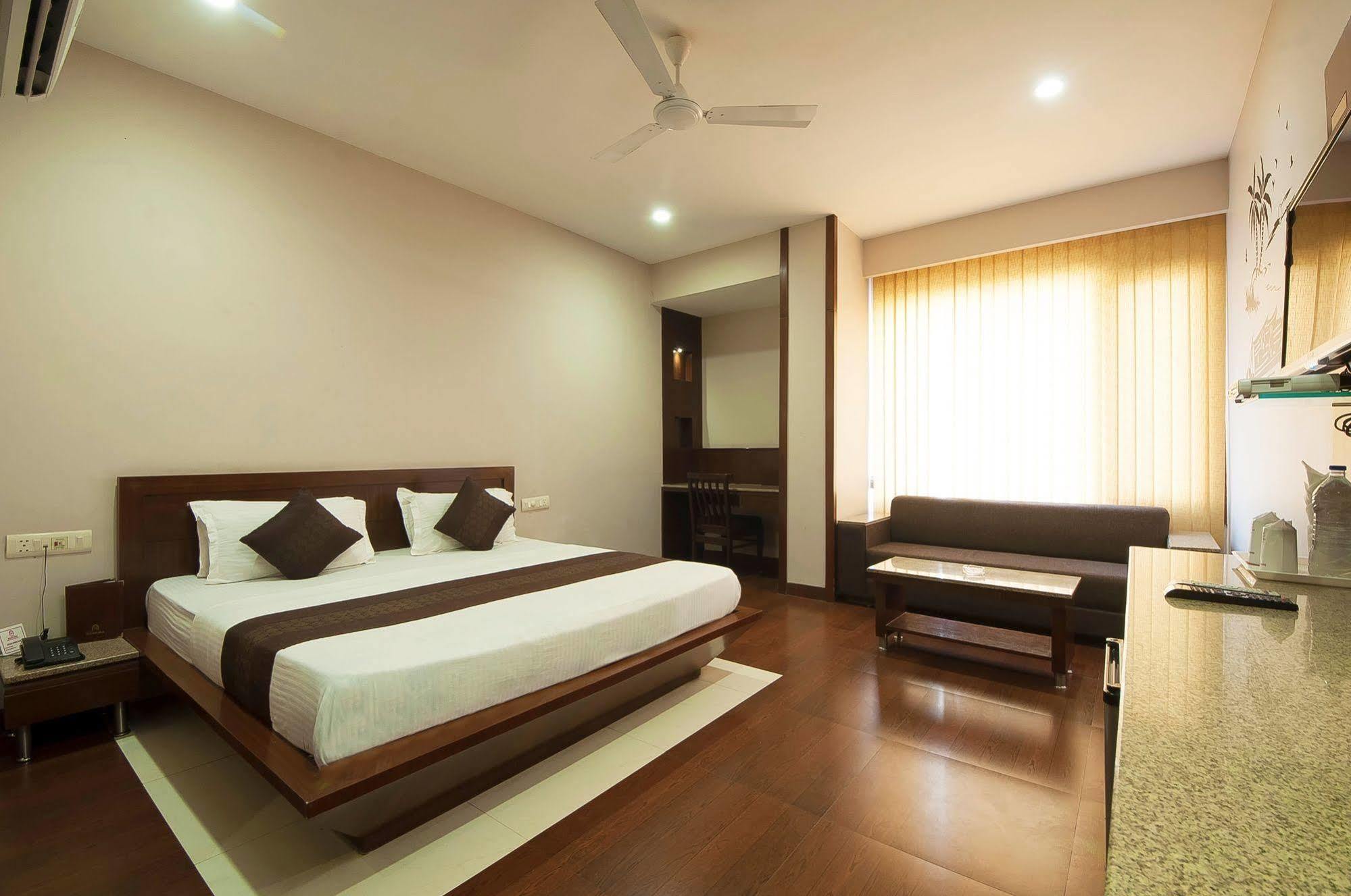 Fabhotel Basera Amritsar Exteriör bild