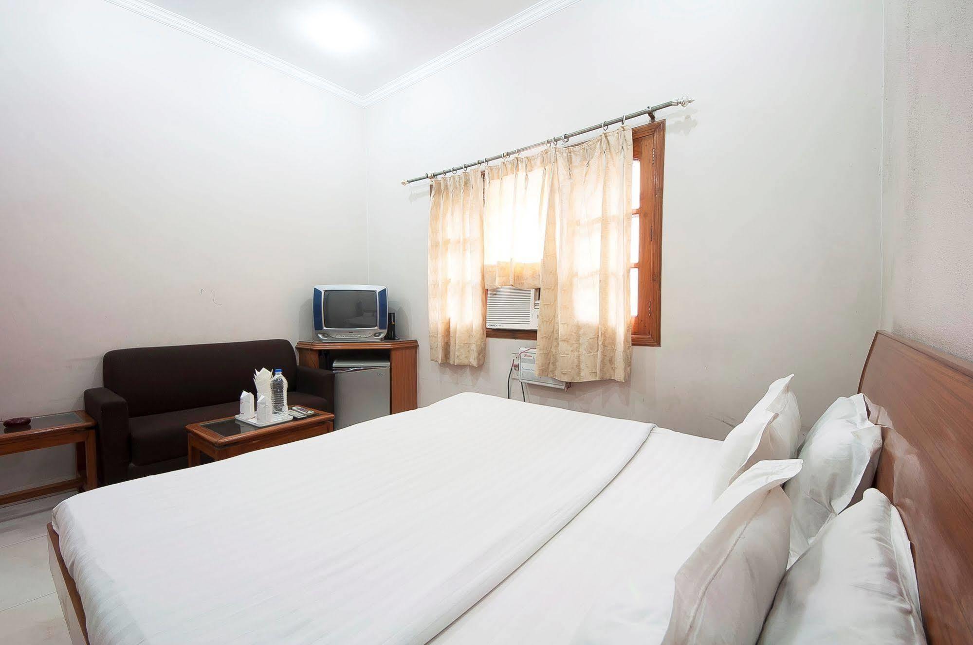 Fabhotel Basera Amritsar Exteriör bild